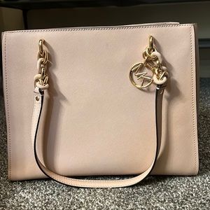 MICHAEL KORS Pink Purse